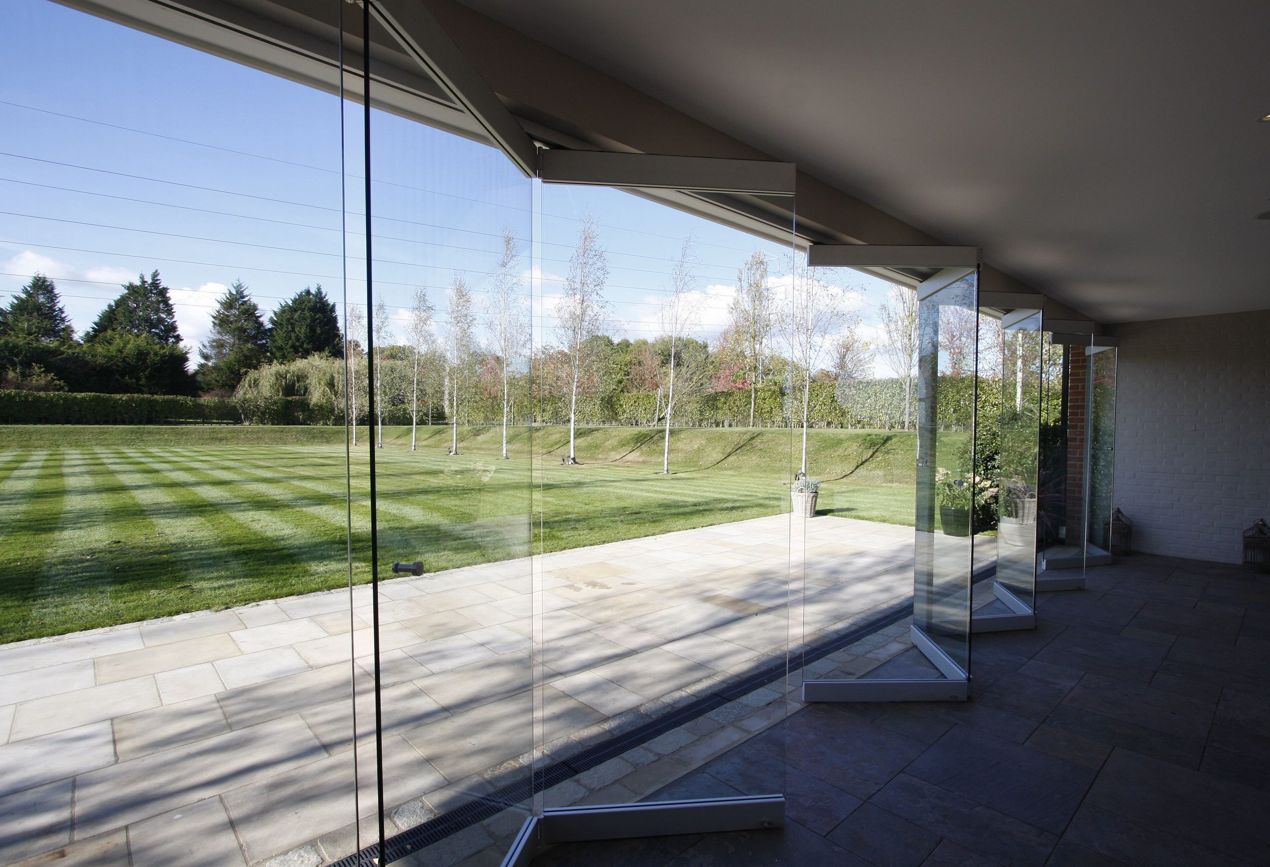 Frameless Sliding Glass Doors – Add Style With Versatility